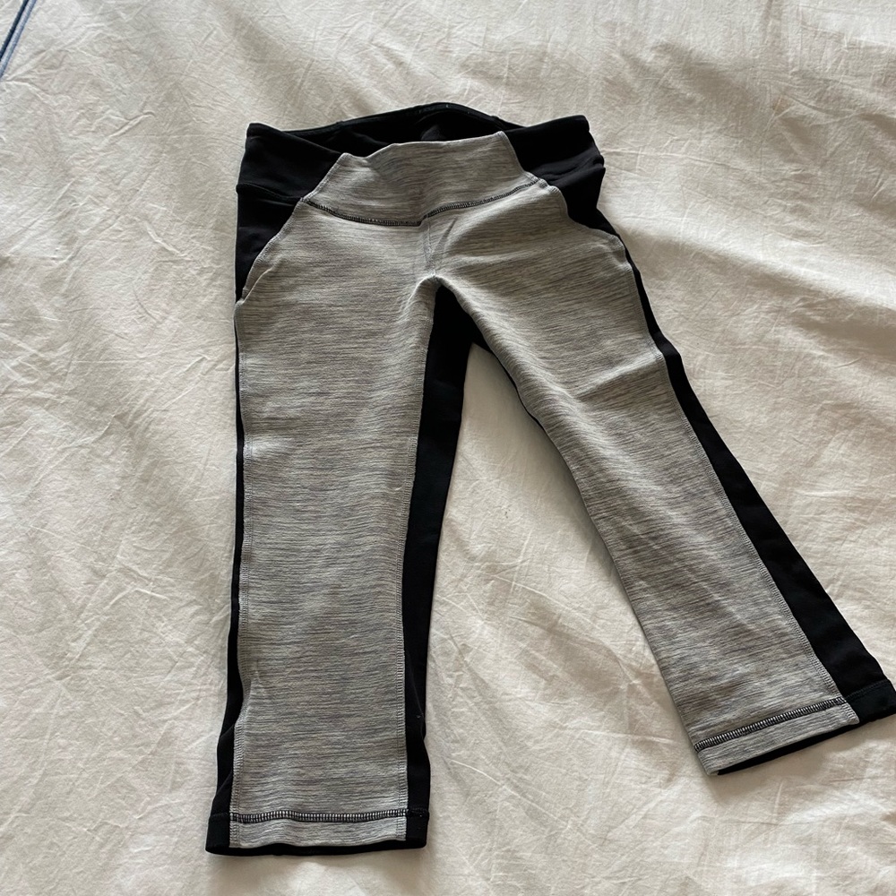 ALO heathered front crop leggings